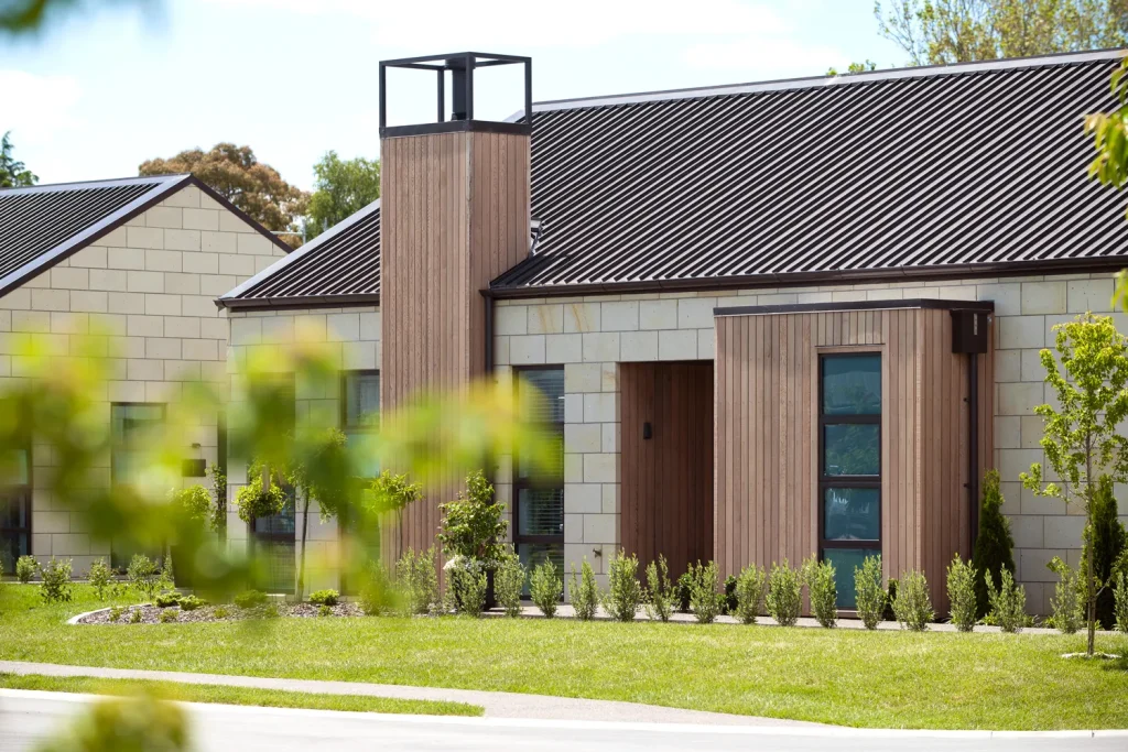 Brick and cedar cladding on Tamahere Country Club villa